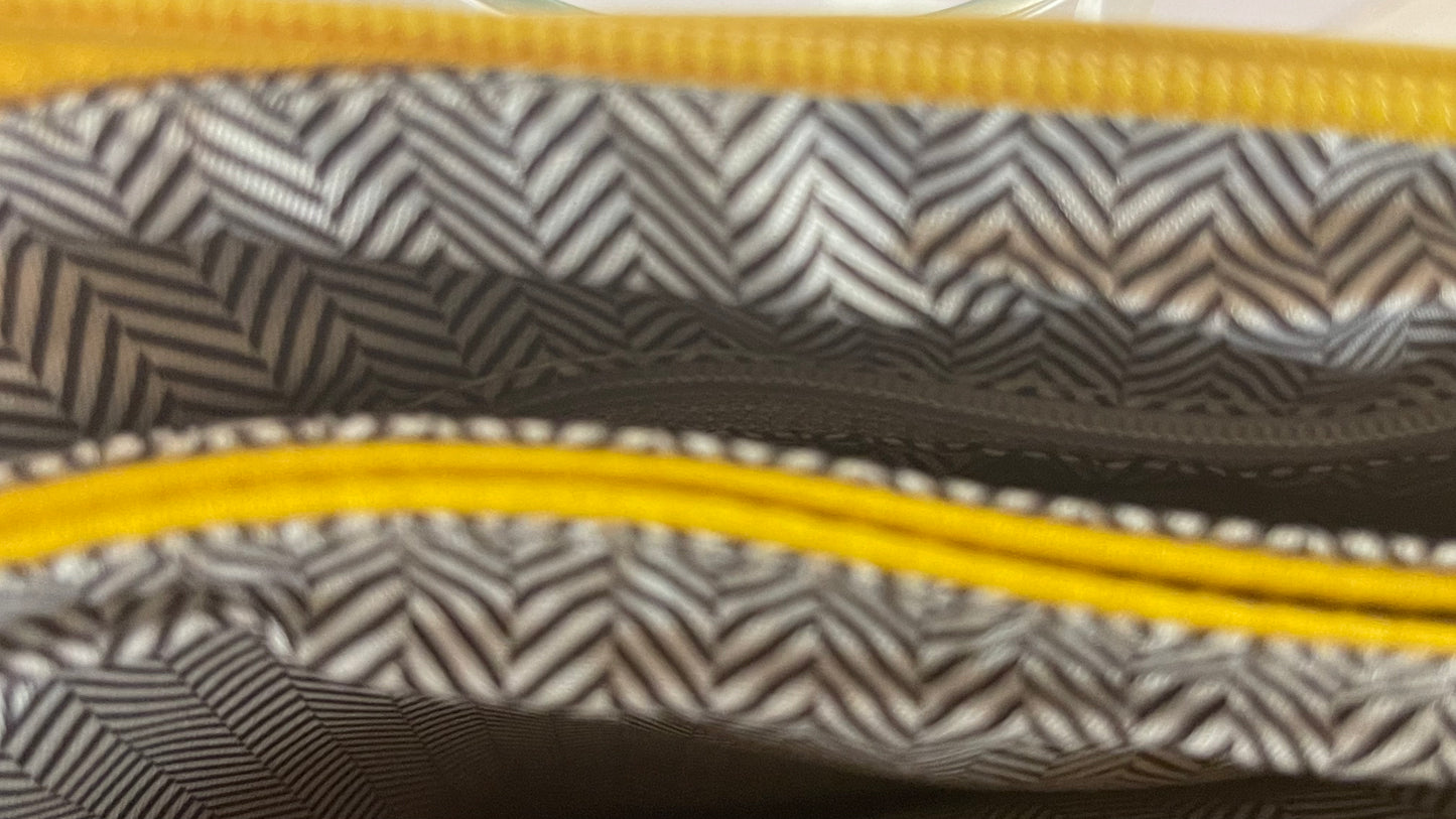 Messenger bag