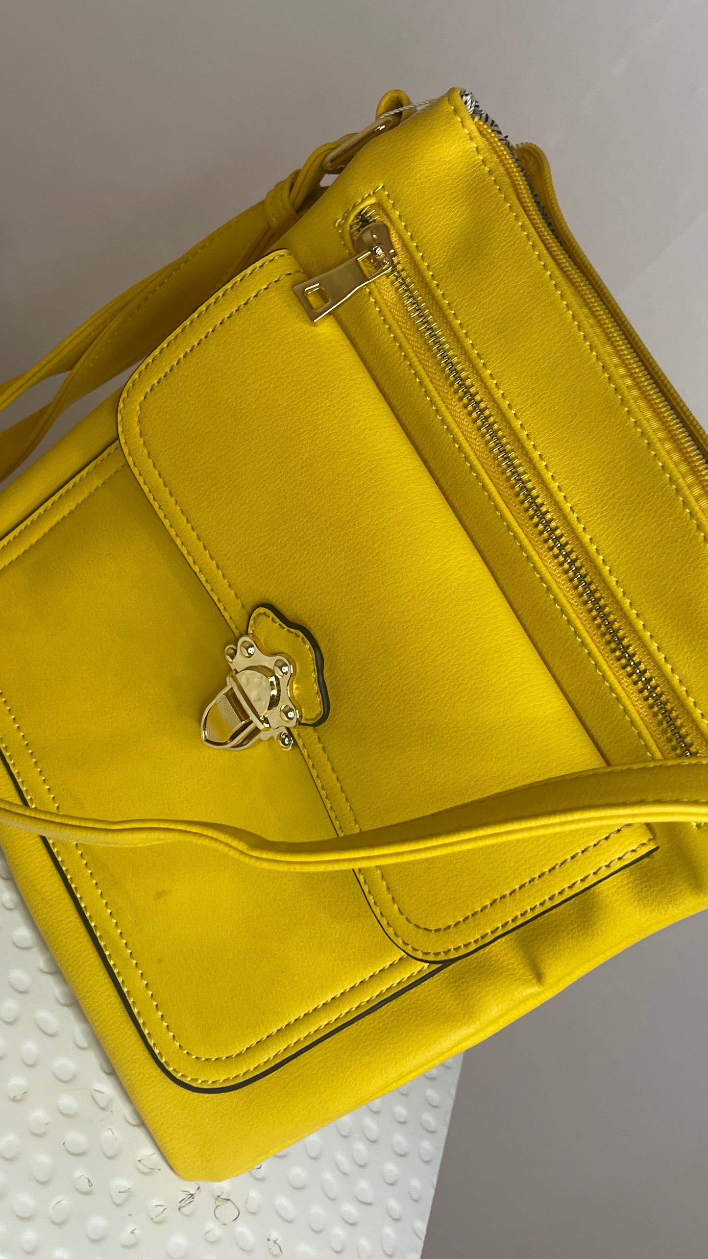 Messenger bag